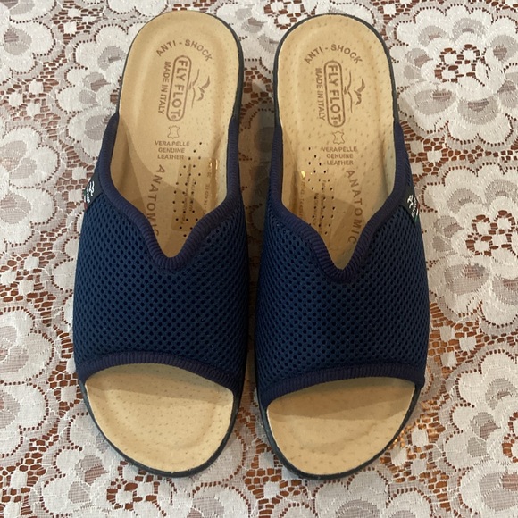 Fly Flot WOMAN'S CLOTH SLIPPER Blue-NWOT- 7.5 - Picture 2 of 6